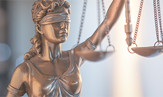 blind justice statue - justice for vaginal mesh